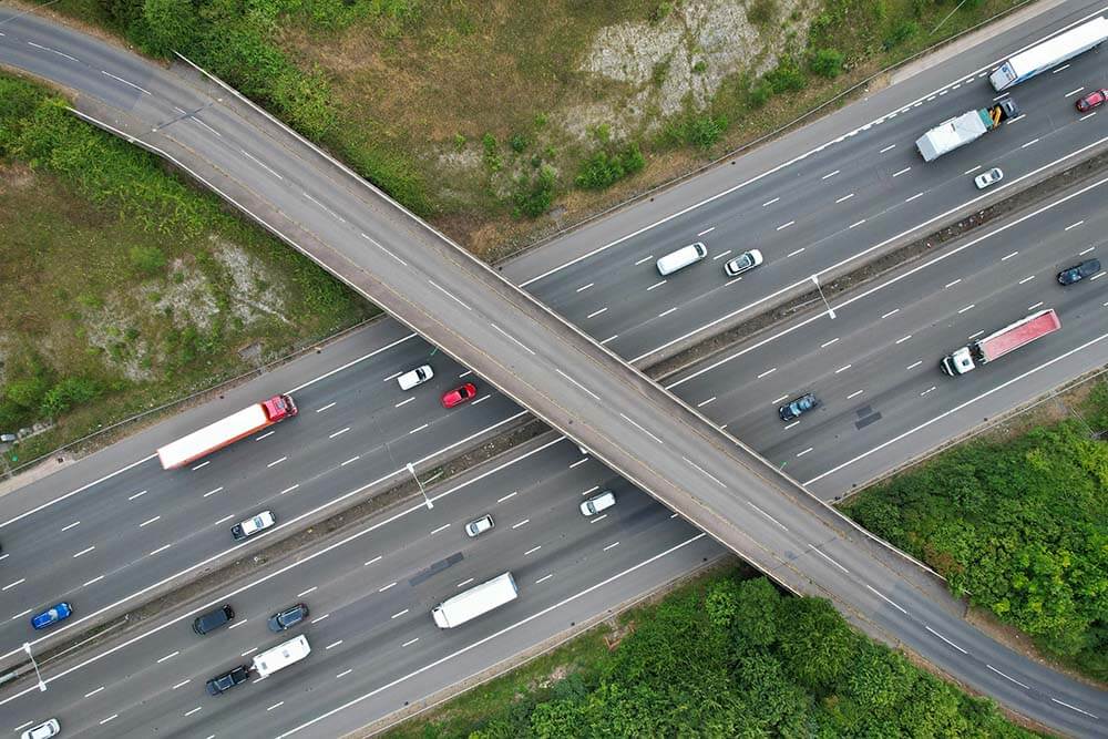 Here are some practical tips to help you get to grips with motorway driving.